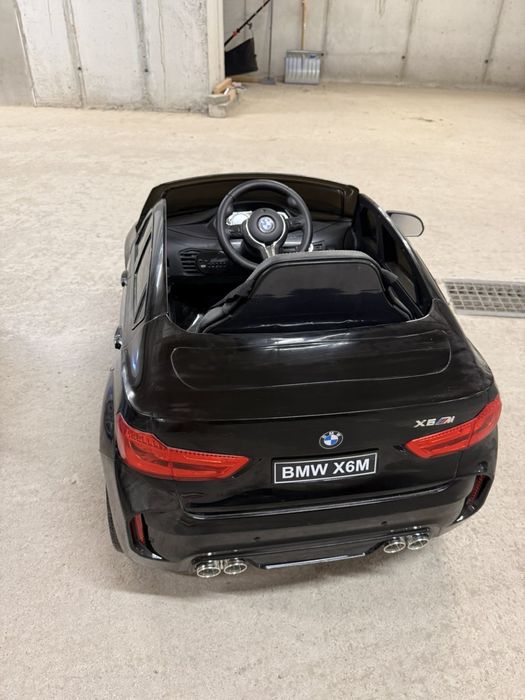 Електрически джип BMW X6M