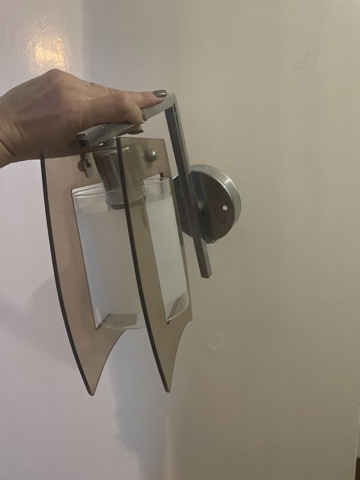 Продаю настенный светильник