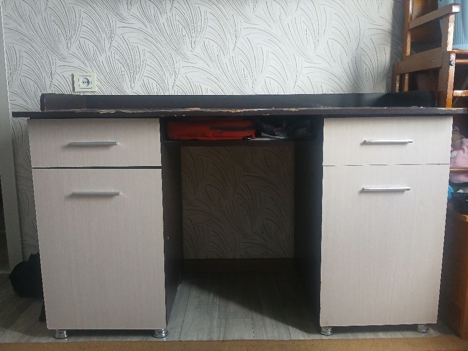 Сабақ оқуға арналған стол