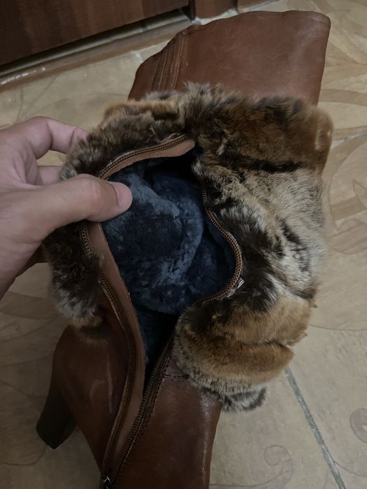 Продается зимние сапоги с мехом