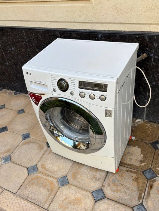 Стиральная машинка LG Direct Drive 6kg (Под ремонт) состояние нормальн