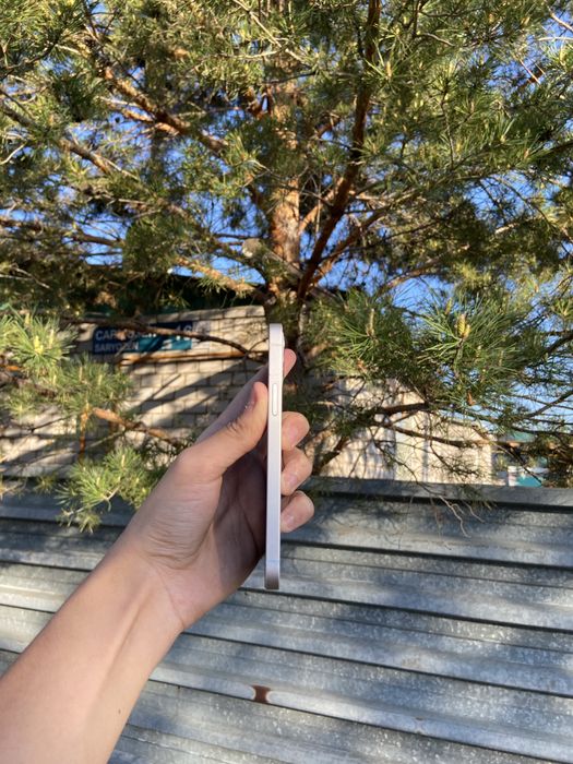 Продам срочно iPhone 12 64GB