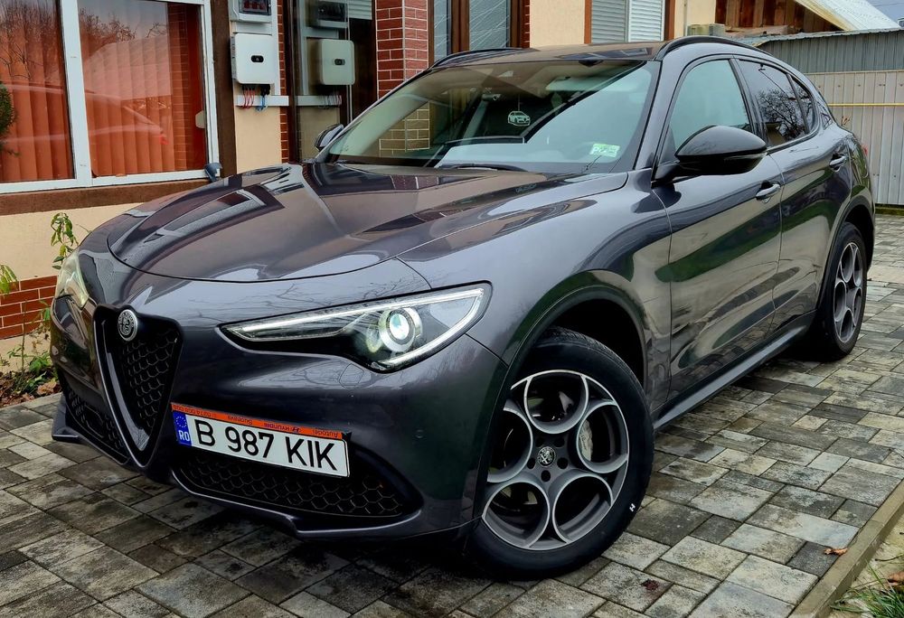 Alfa Romeo Stelvio Alfa Romeo Stelvio Super 2.0 Turbo 280 CP Q4 – 2019 | Gri | 138.000 km