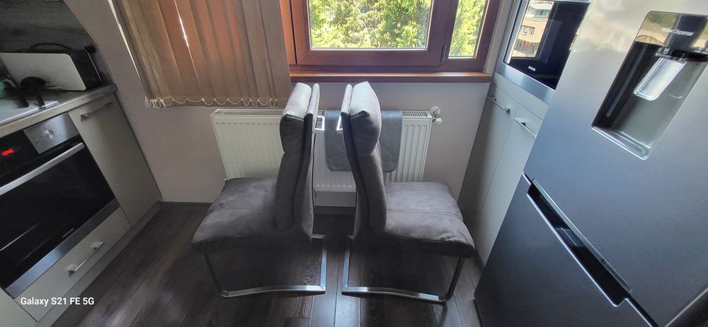 Нови Трапезни столове 3 бр !