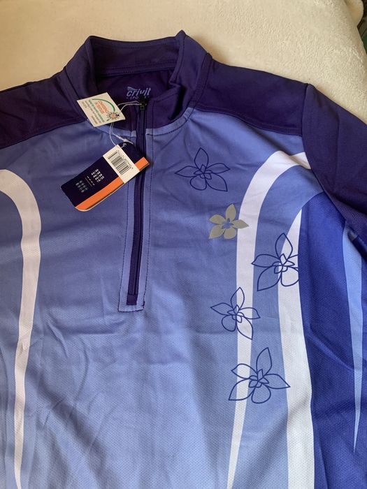 Спортна тениска