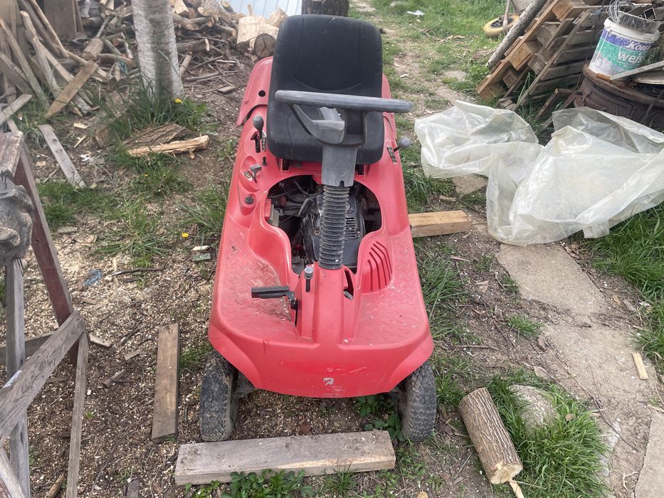 Masina de cosit iarba