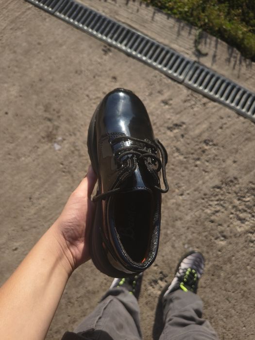 Pantofi eleganți lucioși, mărimea 38