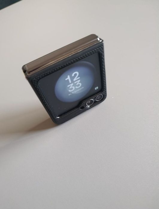 Telefon Samsung Flip5