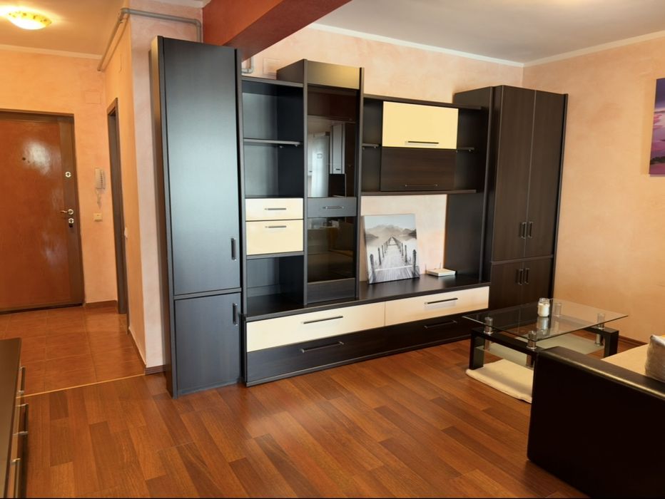 PF dau in chirie ap 2 camere cu parcare