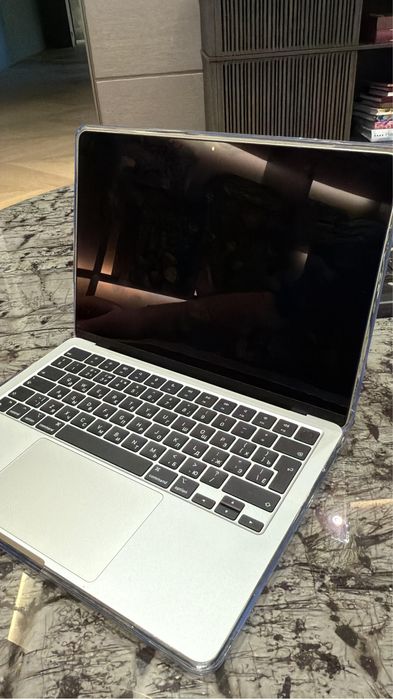 Macbook air, 2023 года