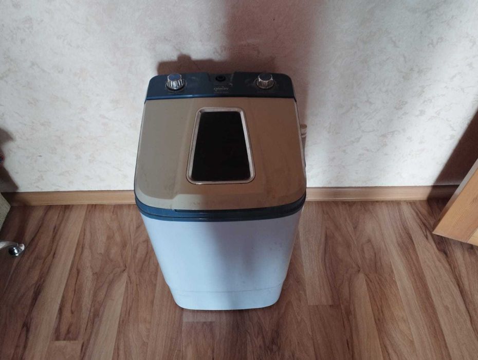 Продам диван-кровать, холодильник