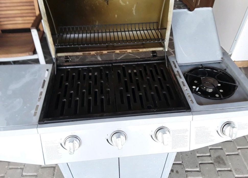 Газово барбекю .