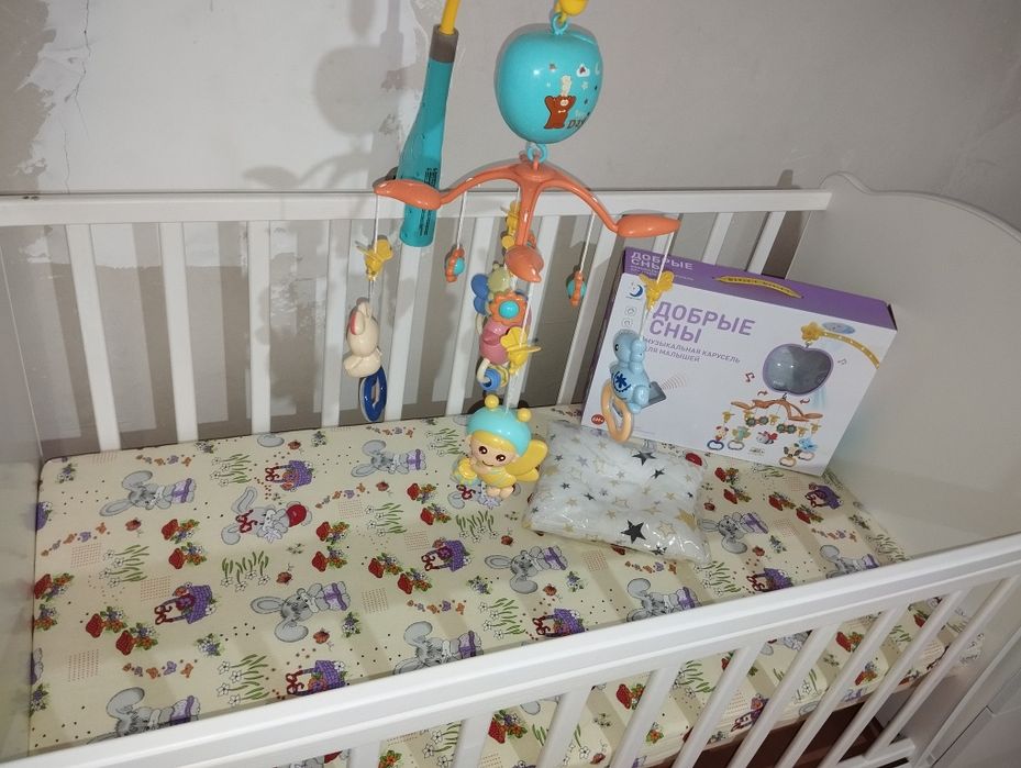 Продам детскую манежку