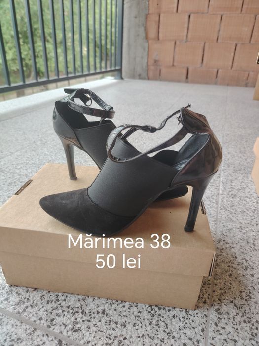 Vând pantofi eleganți!