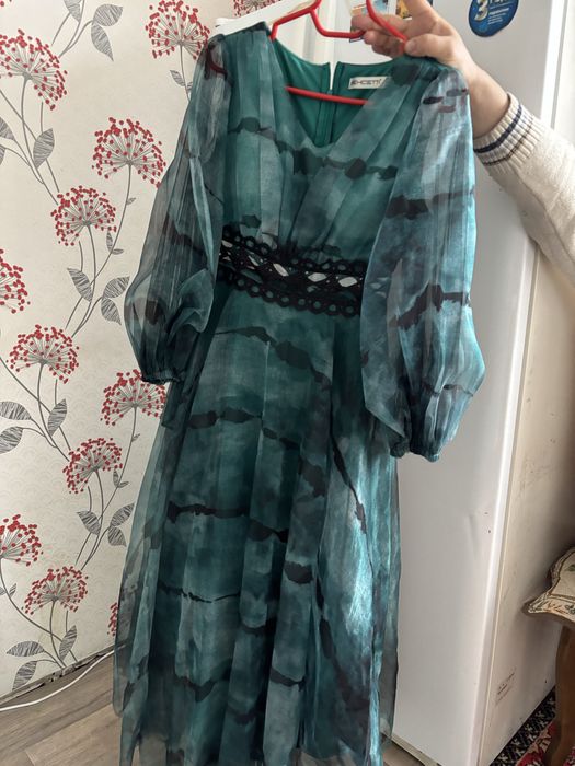 Платье вечернее