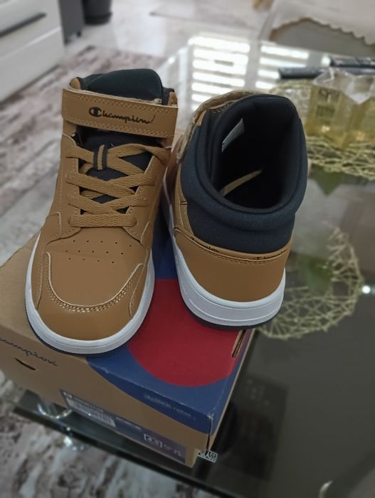 Маратонки на champinon