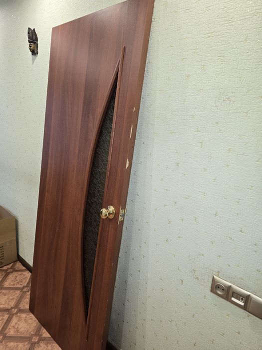 Продам  межкомнатные двери