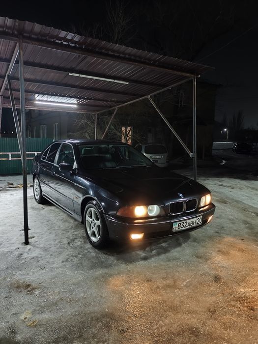 Продам БМВ Е39..