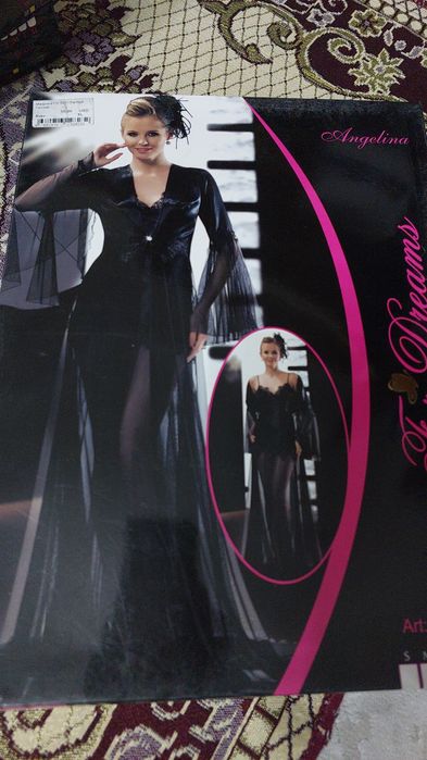 Пеньюары с халатами