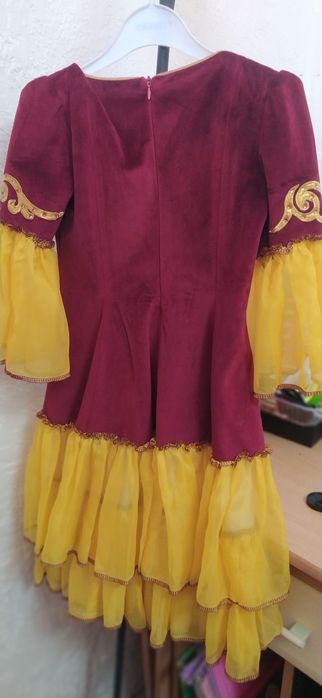 Национальное казахское платье