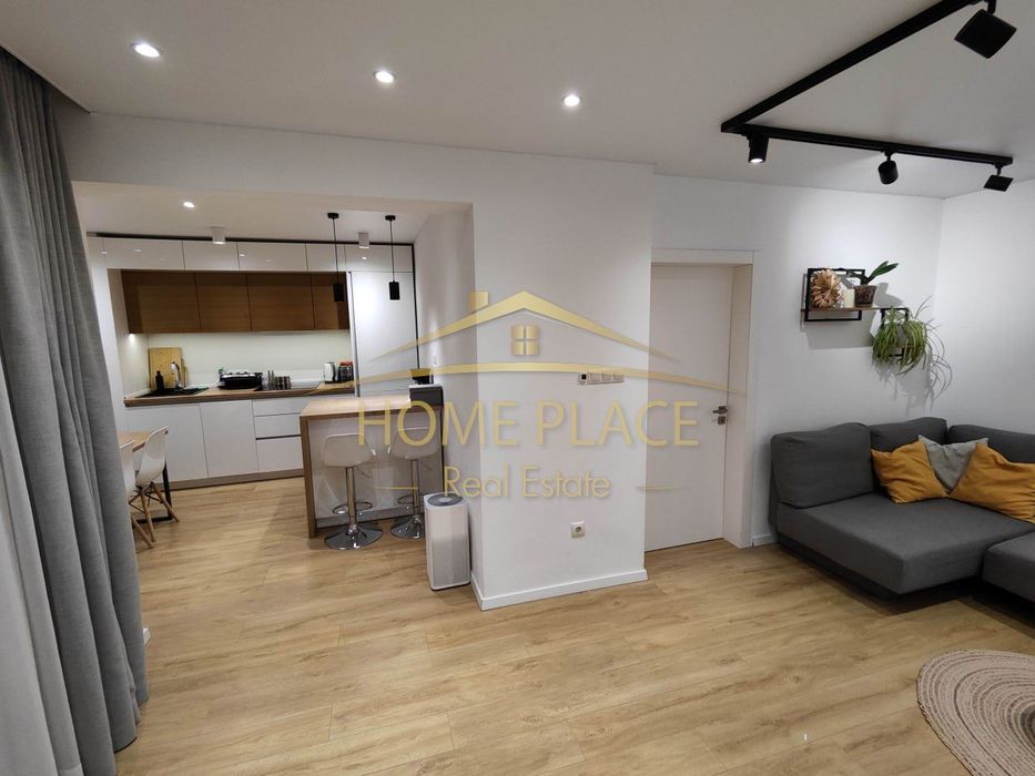 Продава се Тристаен апартамент в Варна, Център - 120 кв.м за 2334 €/кв.м - Снимка #4