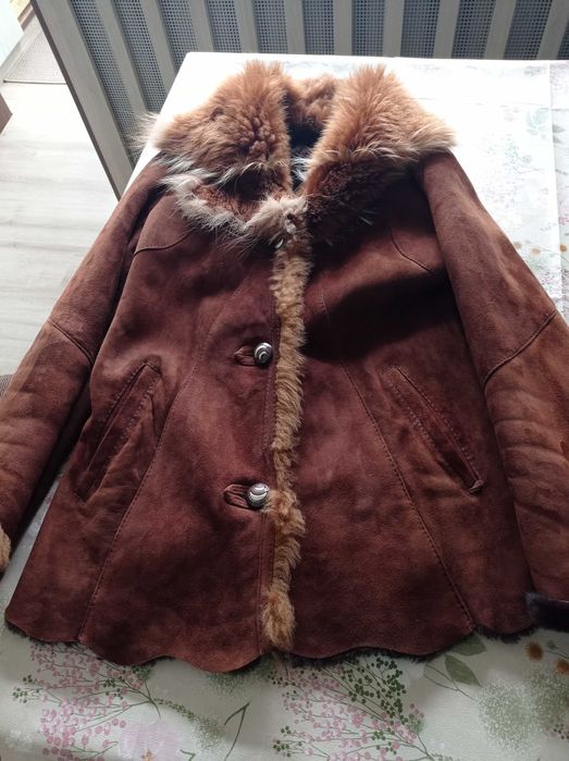 Продавам дамско зимно палто и кожух