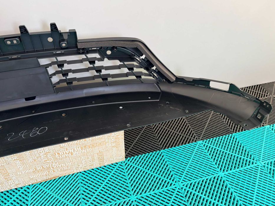 Spoiler grila inferioara bara fata Renault Arkana nou original Renault