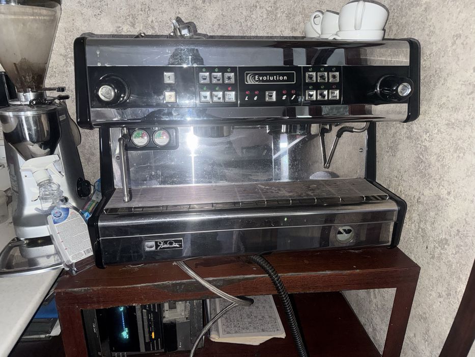 Кофе машина комерческая