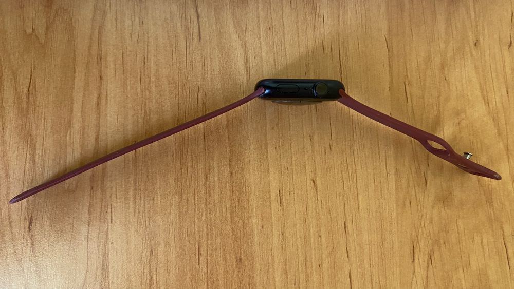 Vând APPLE WATCH seria 7 impecabil.