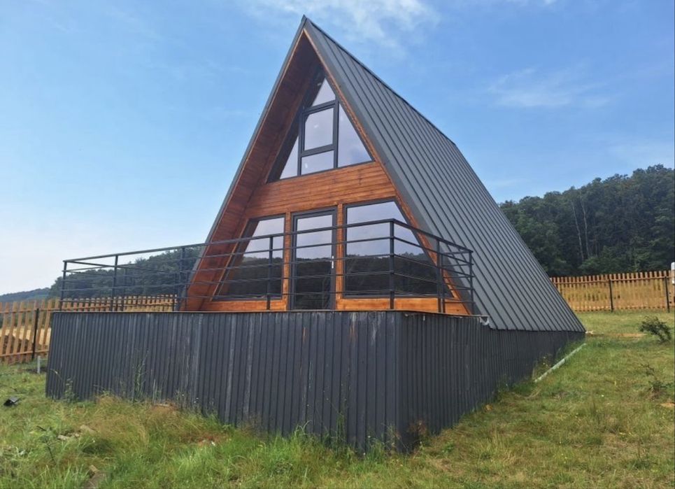 Vand cabane tip casa sau Aframe