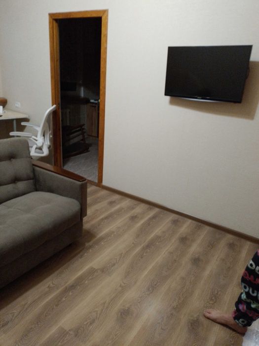 продаю     1  комнатную   квартиру      на    чиланзаре.