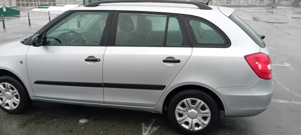 vind sau schimb skoda fabia si dacia duster