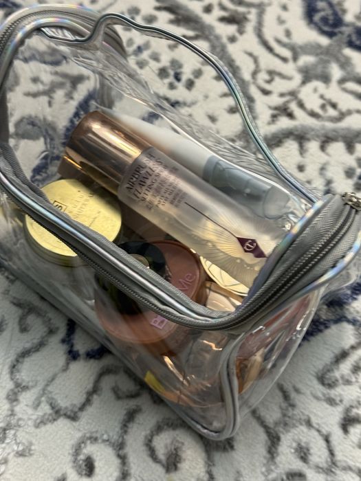 Продам сумочки, косметичку