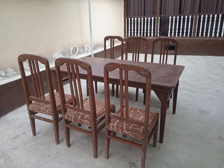 Stol Stul 48 ta Stul 8 stol