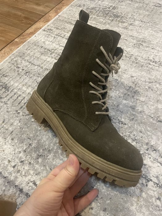 Продам женскую обувь