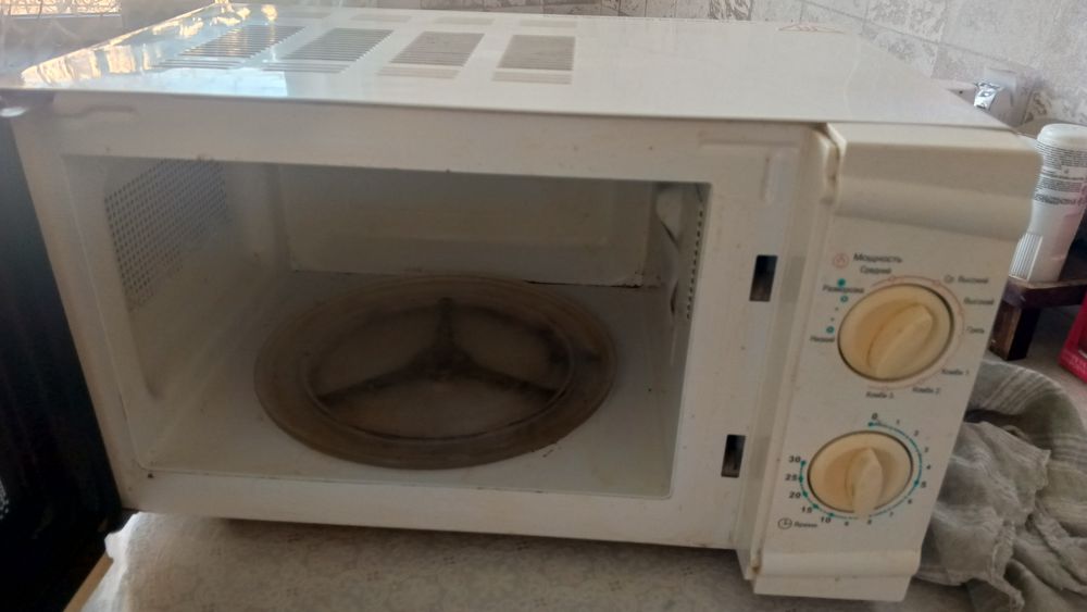 Продам микроволновку бу