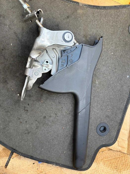 Ansamblu levier frana de mana  pentru Peugeot 208 II 2024 9824553280