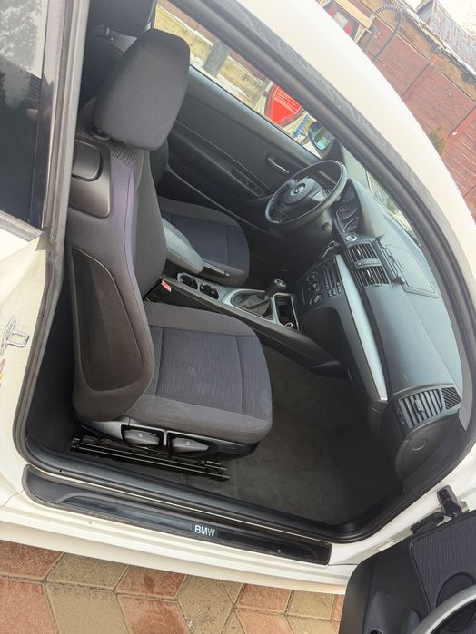 BMW Seria 1 Facelift 116 i 2008
