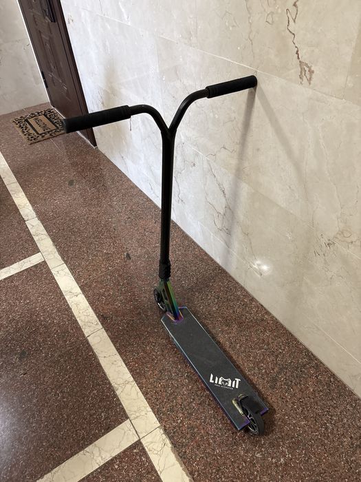 Трюковой самокат limit
