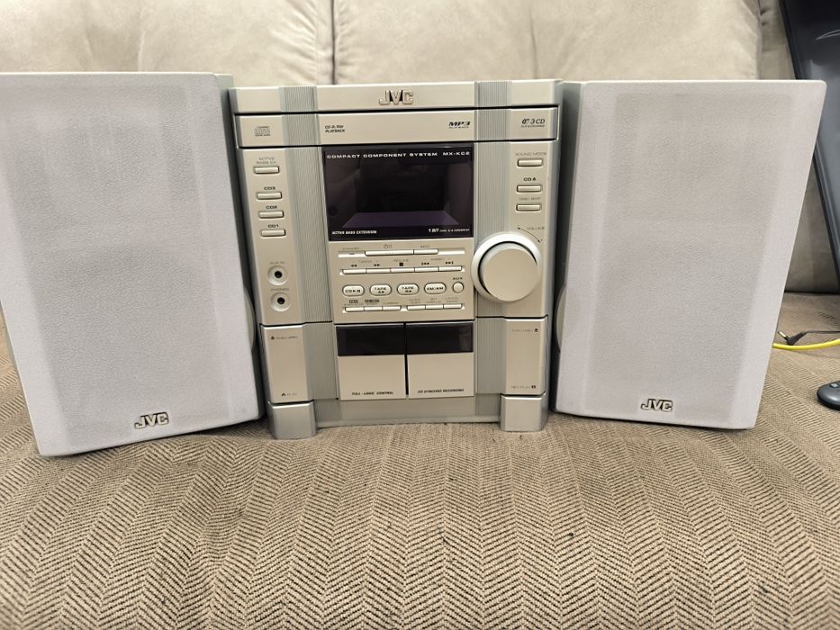 Музыкальный центр JVC (оригинал)