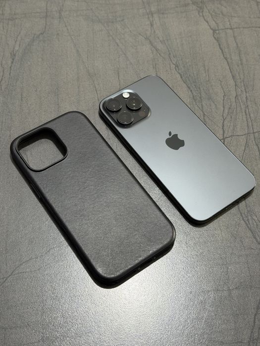 iPhone 16 Pro Max Black Titanium 256GB !