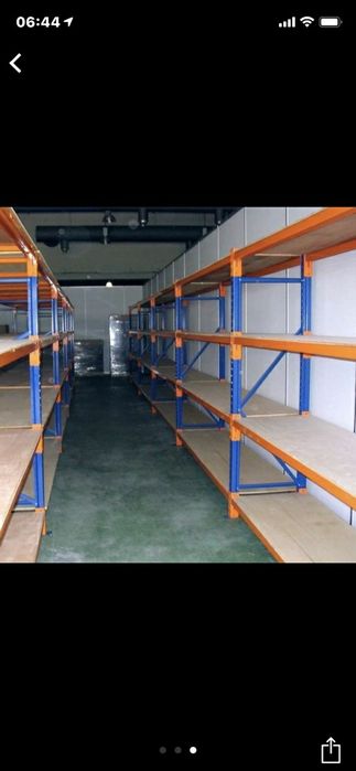 Vând rafturi metalice profesionale reglabile