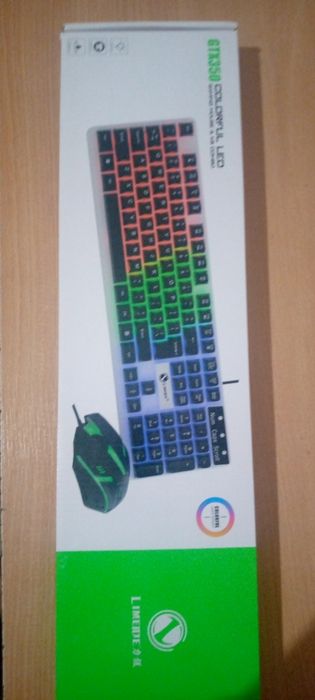 Klaviatura rgb chiroqli