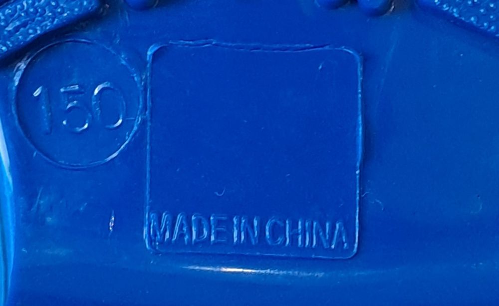 etik yosh bolalar uchun razmer 150 koreadan  kelgan