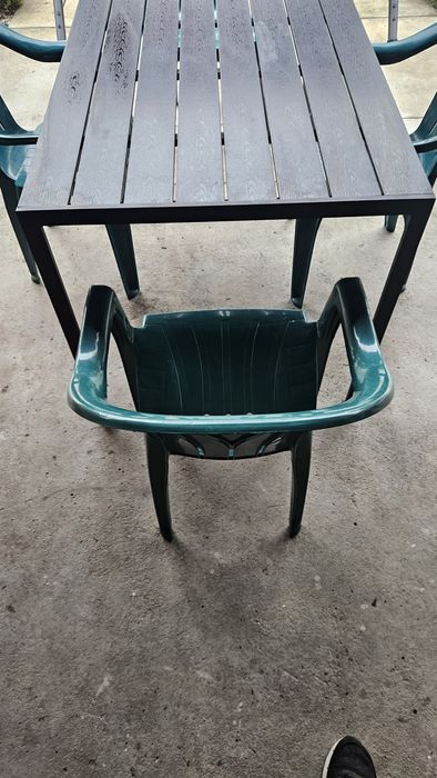 Masa terasa/gradina cu 4 scaune