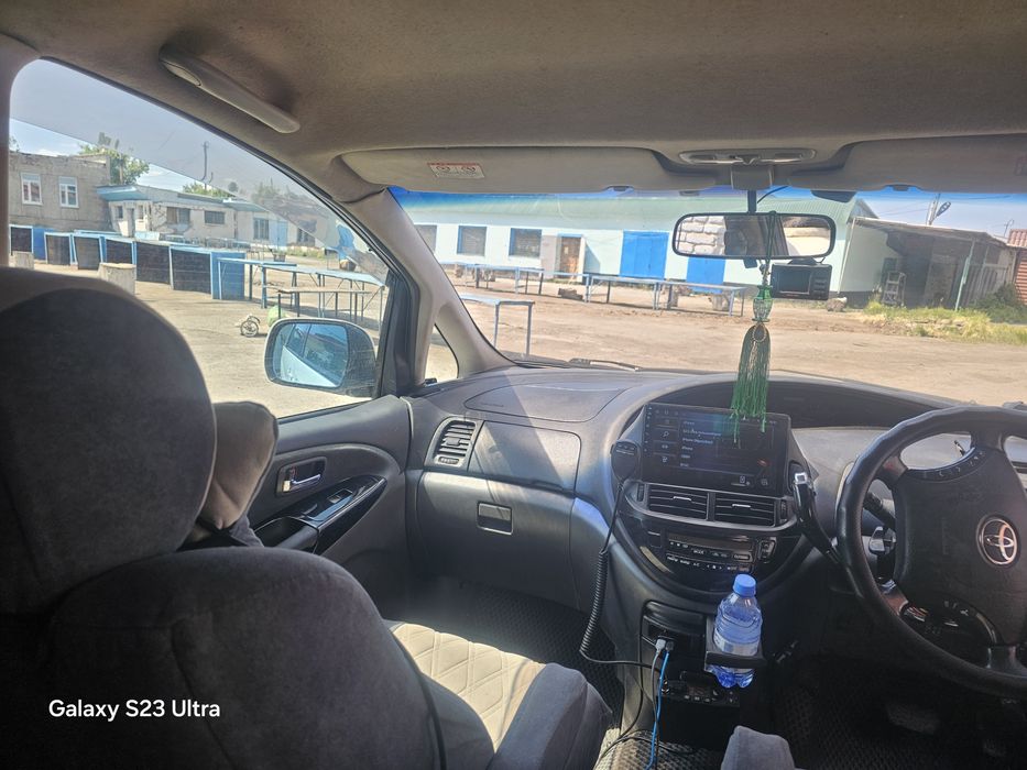 Продам Toyota Estima