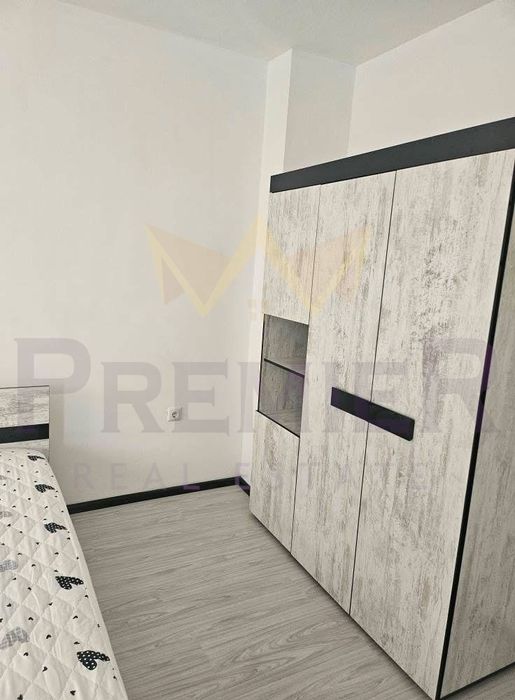 Дава се под наем Четиристаен апартамент в Варна, Лятно кино Тракия - 100 кв.м за 765 € - Снимка #6