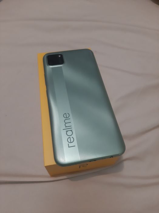 Realme C11 зелёный