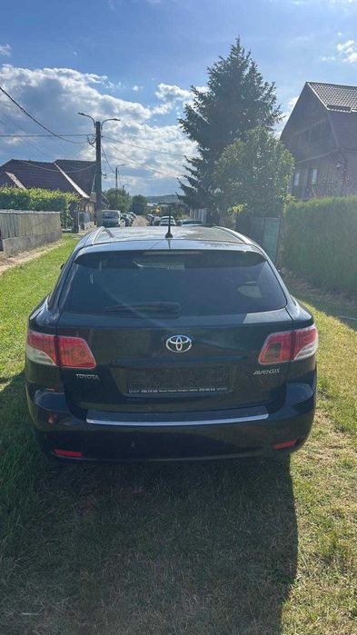 Toyota Avensis T27