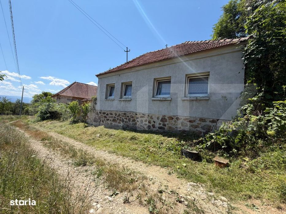 Casa cu teren generos de 2.674 mp–Langa Geoagiu Bai